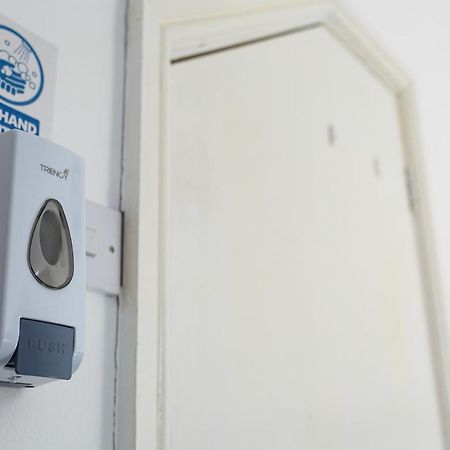 Host Liverpool - Rooms In A Spacious Coliving And Coworking Home With Garden, And Parking Close To Centre 외부 사진