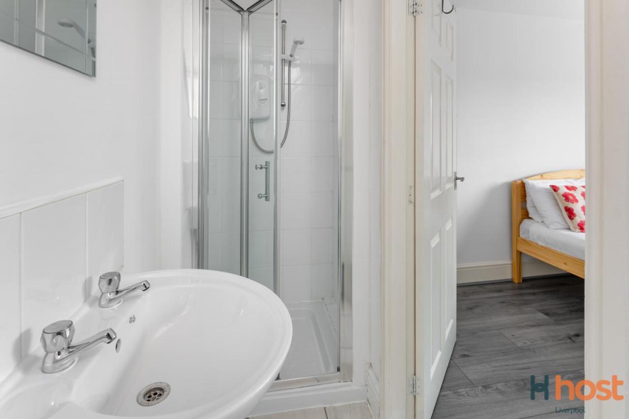 Host Liverpool - Rooms In A Spacious Coliving And Coworking Home With Garden, And Parking Close To Centre 외부 사진
